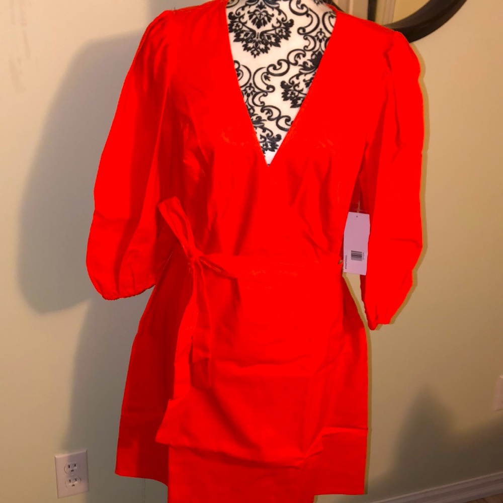 ✅4/$20✅NWT JustFab wrap around midi style dress! Peach colour size XL!